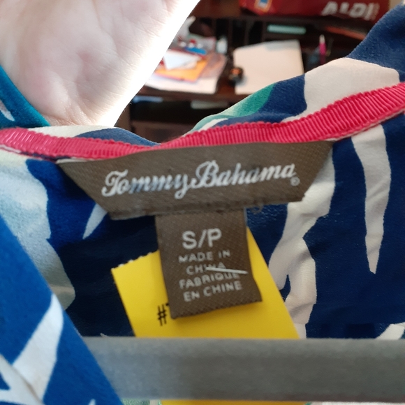 Top - Picture 3 of 3